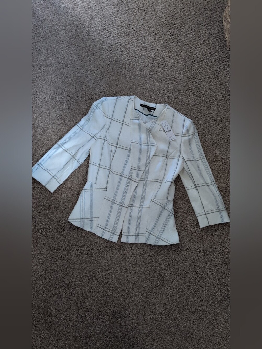 White House Black Market Dropped Front Windowpane Plaid White/ Grey Jacket - Picture 8 of 10